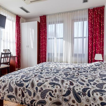 Guest House Isabel Загреб Екстер'єр фото