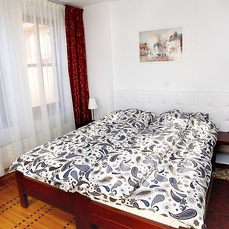 Guest House Isabel Загреб Екстер'єр фото
