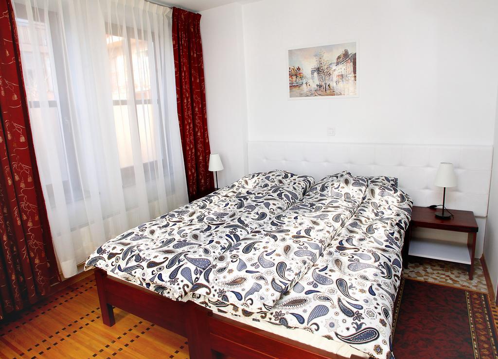 Guest House Isabel Загреб Екстер'єр фото